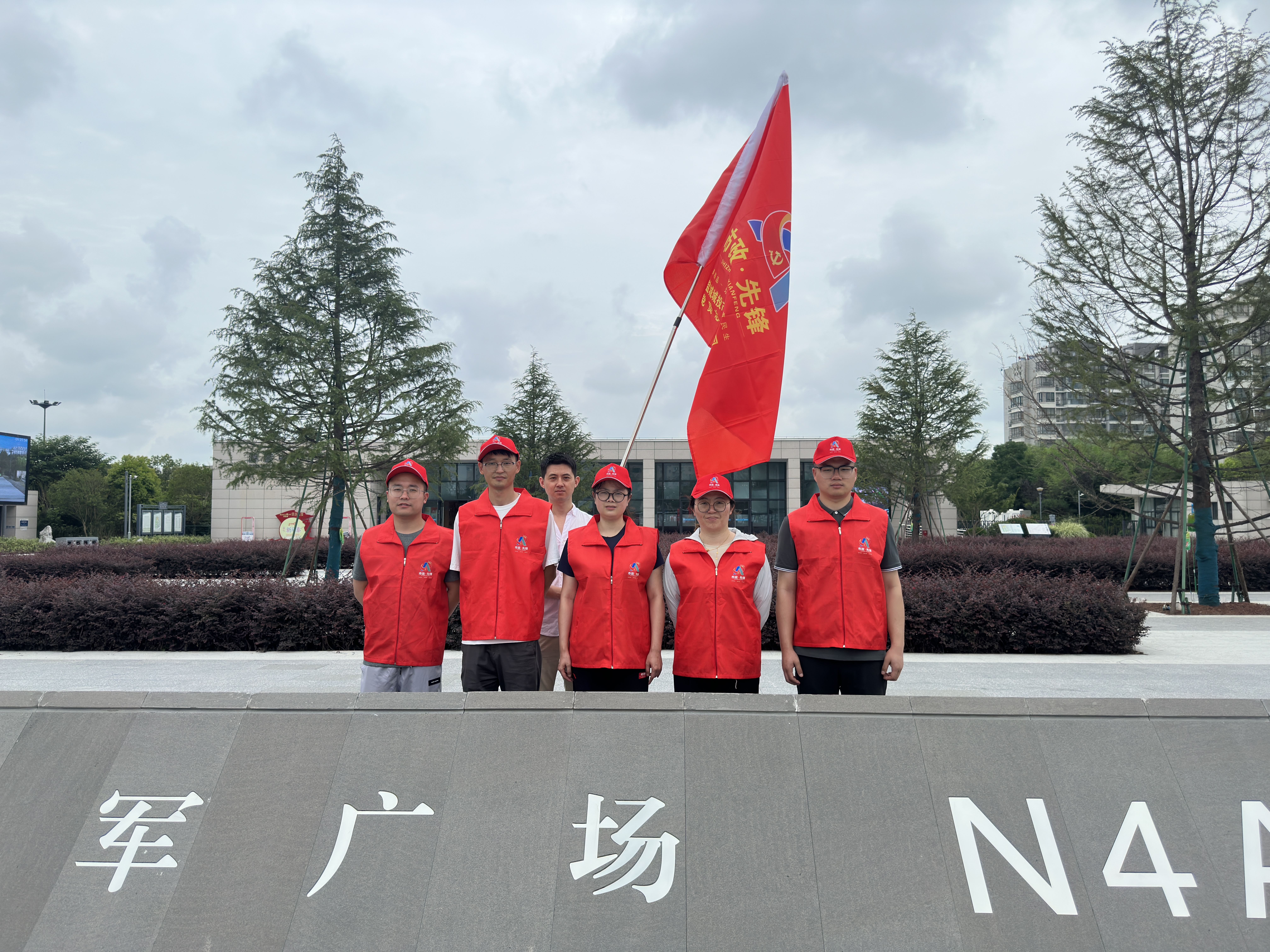 滚屏1.jpg